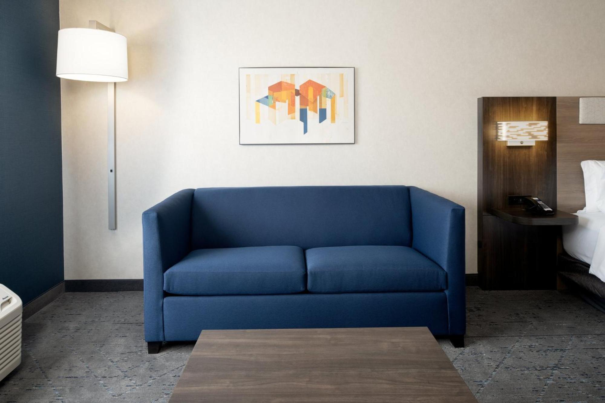 Holiday Inn Express & Suites - Hollister By Ihg Экстерьер фото