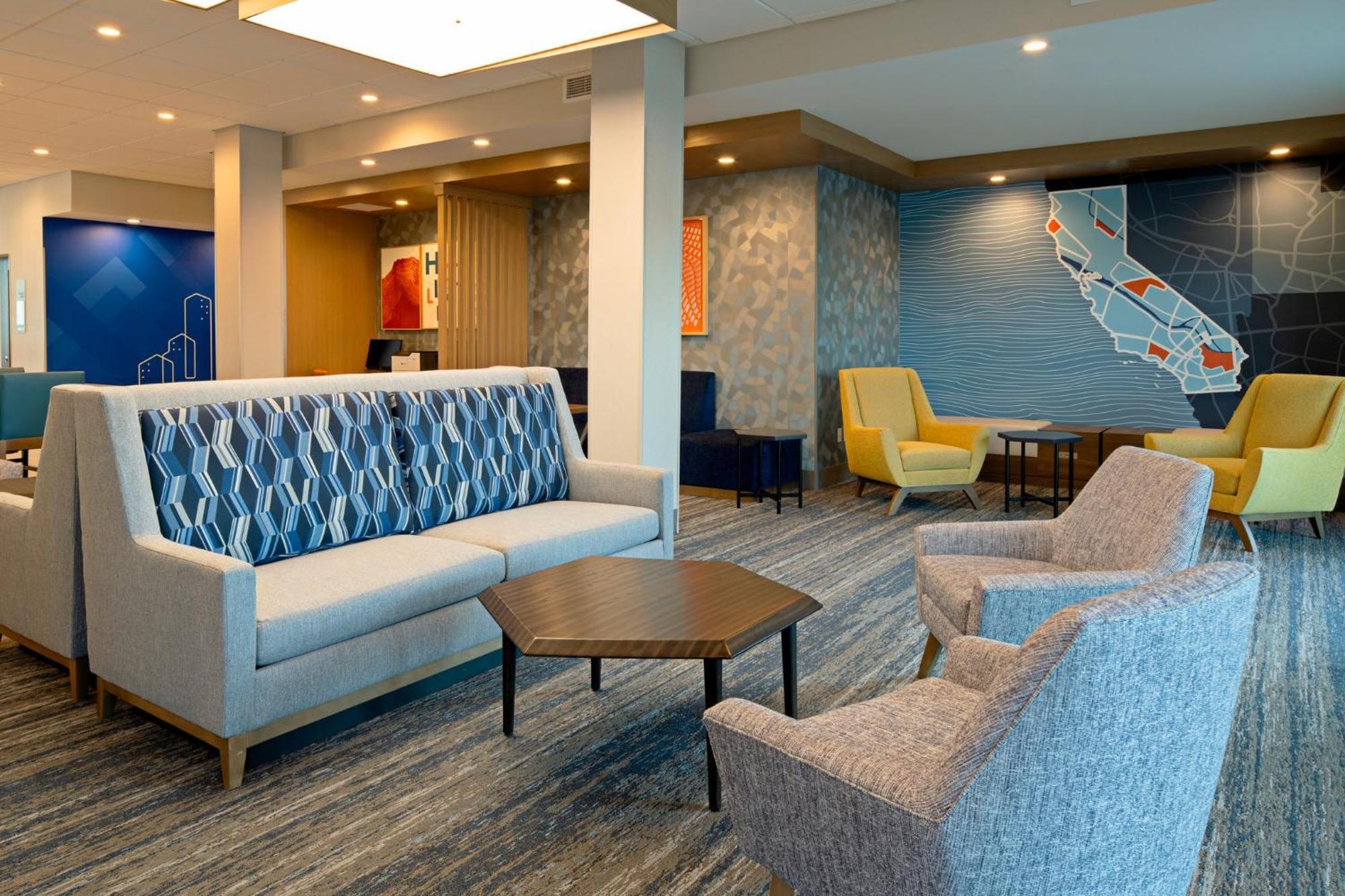 Holiday Inn Express & Suites - Hollister By Ihg Экстерьер фото